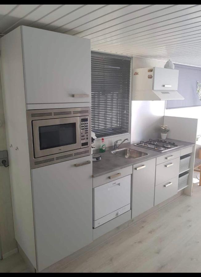 Cozy Chalet In Opmeer Near Amsterdam And Beach Εξωτερικό φωτογραφία